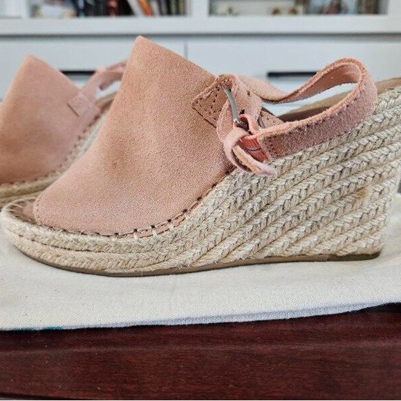 Size 7.5 Tom’s Wedges Espadrilles - Picture 8 of 13
